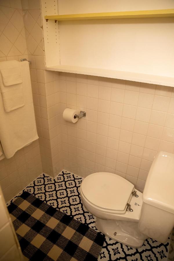 Charming French Studio Apartment Laramie Extérieur photo